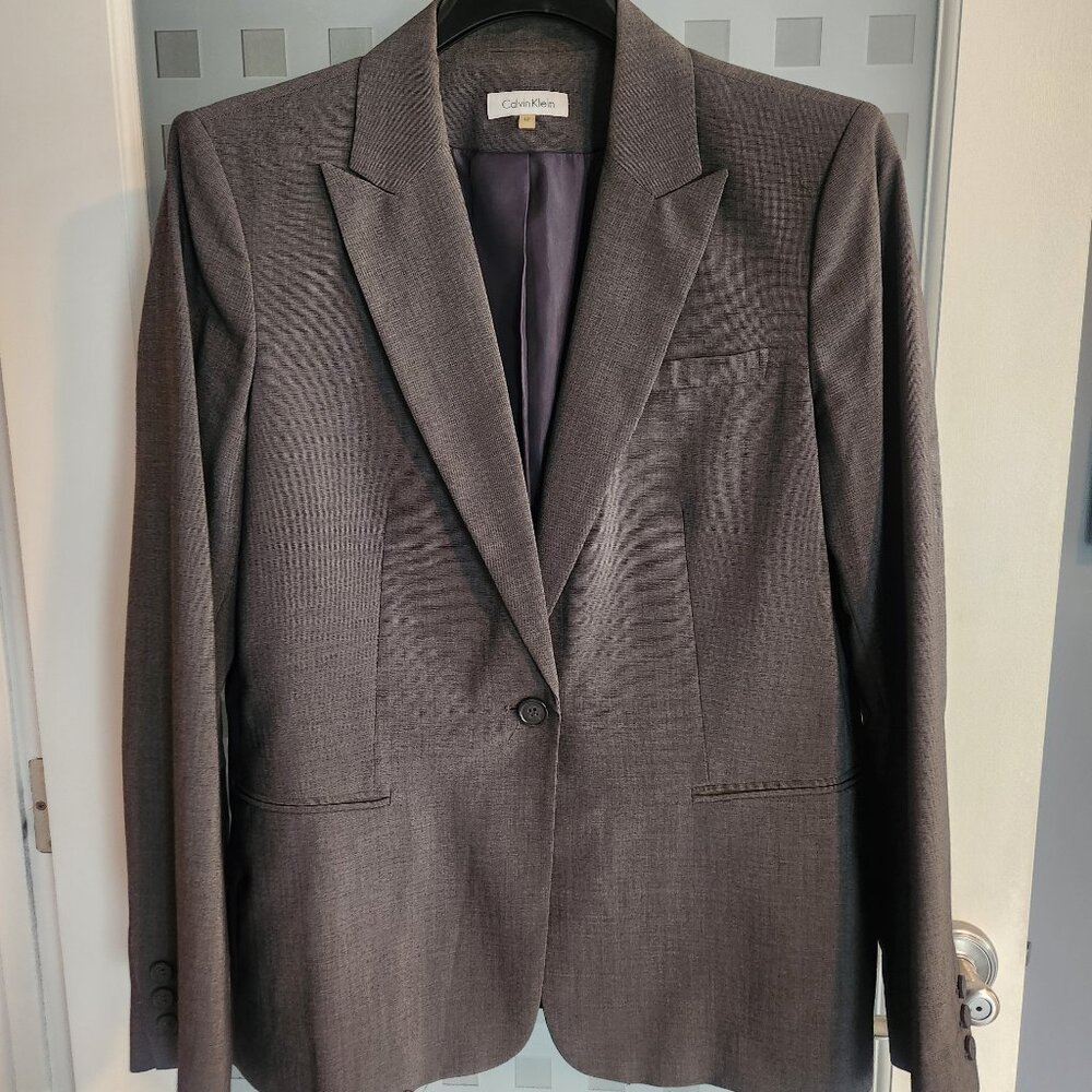 Calvin Klein blaze (size 12, black/white)